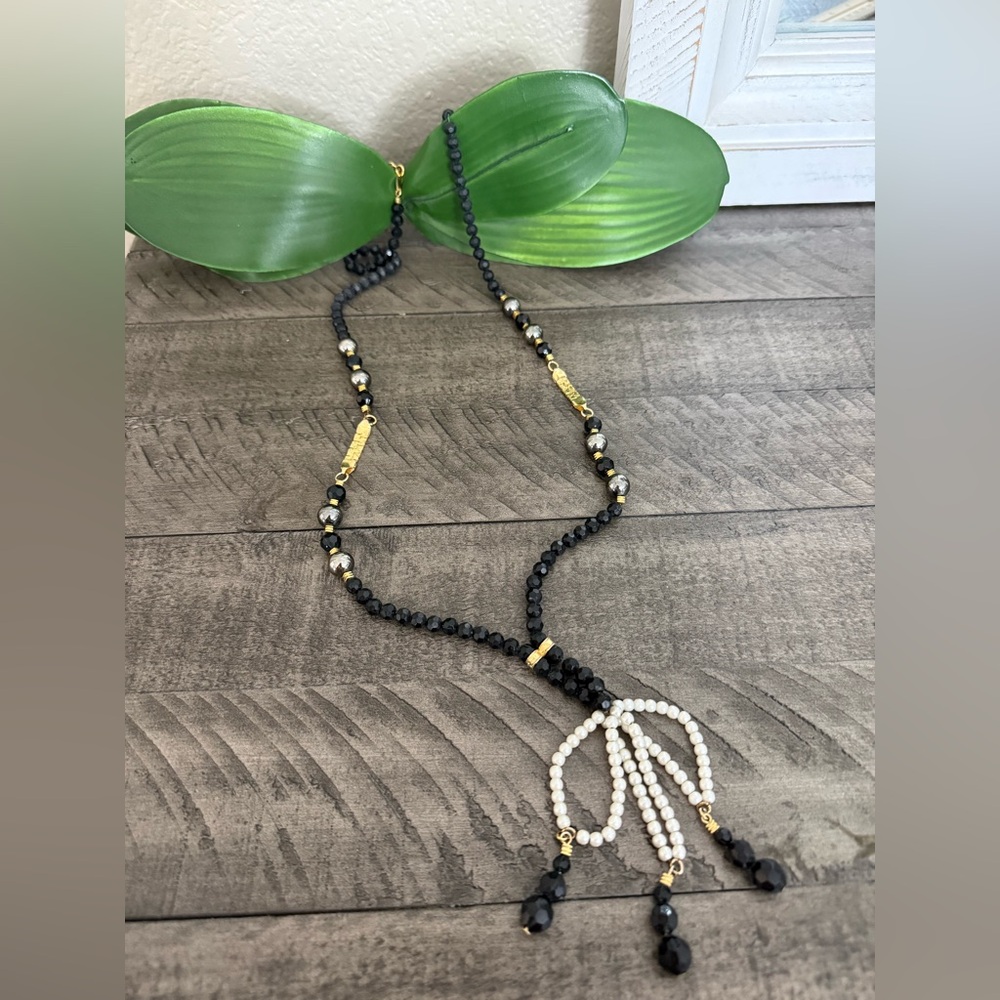 Elegant Black and White Beaded Necklace